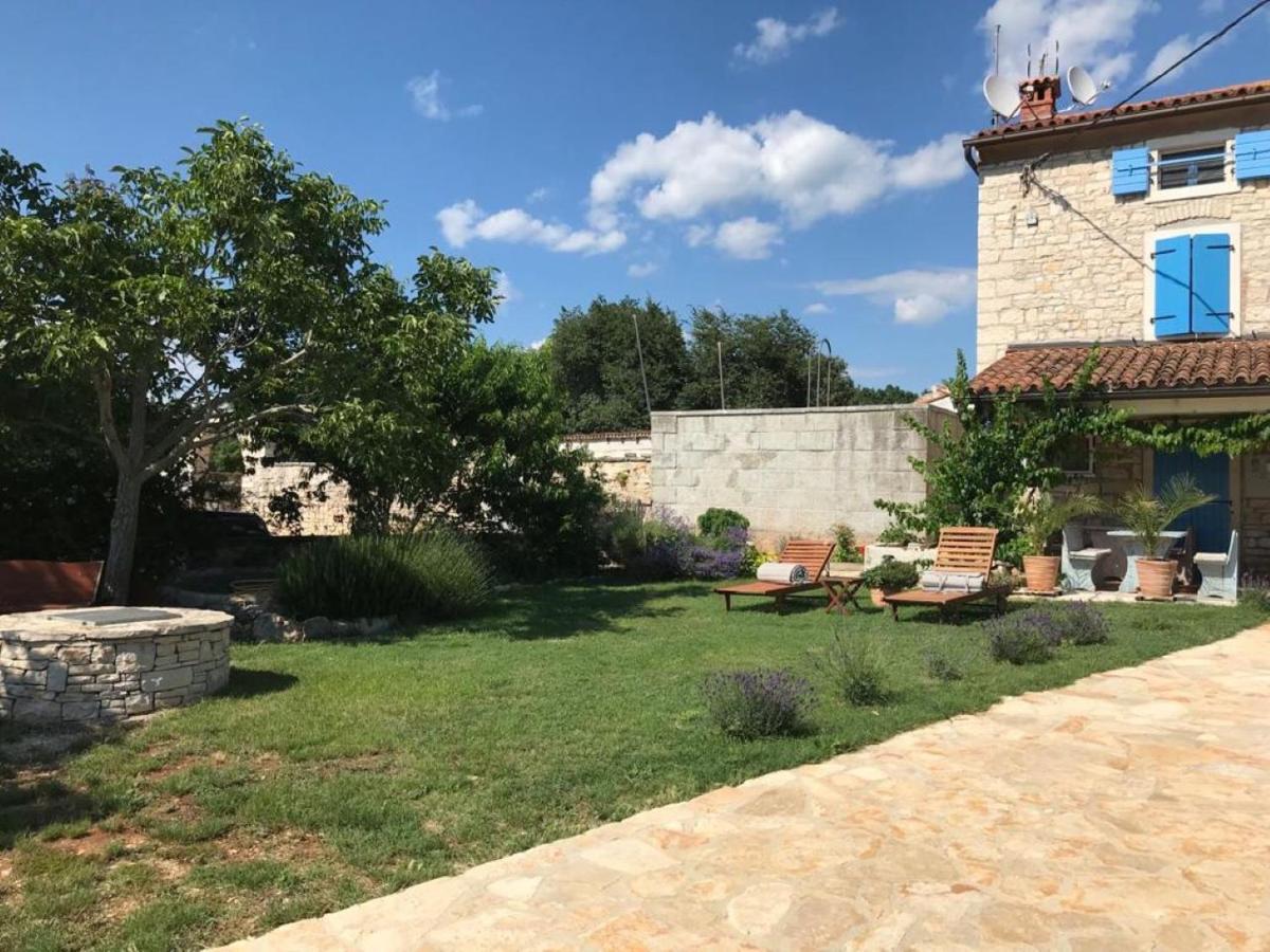 Farmhouse Cubani Bale Exterior photo